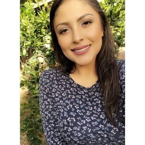 Meet your Posher, Gabriela